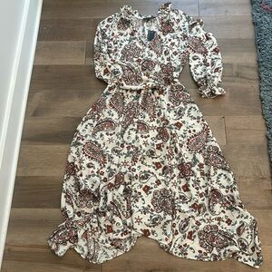 NWT Banana Republic Long Sleeve Dress